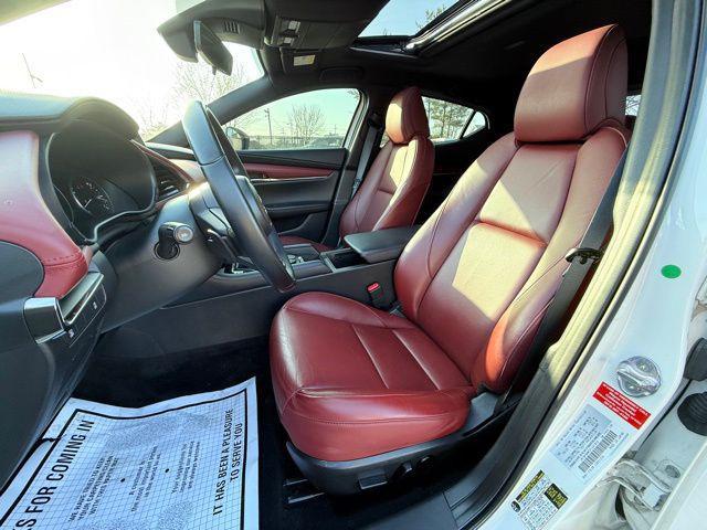 Photo of 2023 Snowflake White Pearl Mica Mazda Mazda3