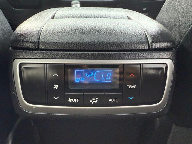 Photo of 2017 Celestial Silver Metallic Toyota Highlander