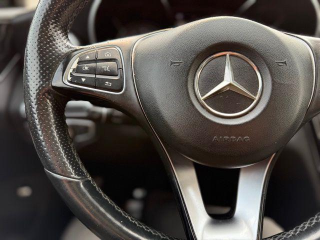 Photo of 2016 Diamond White Metallic Mercedes-Benz C-Class
