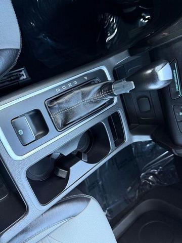 Photo of 2018 Blue Ford Escape