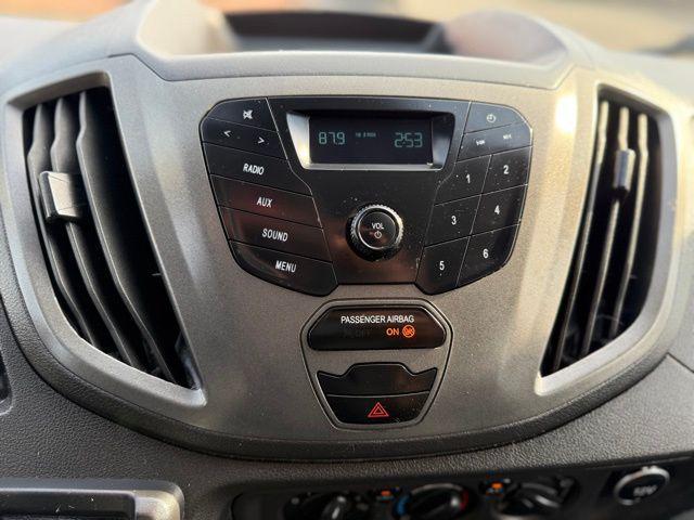 Photo of 2018 Oxford White Ford Transit-250