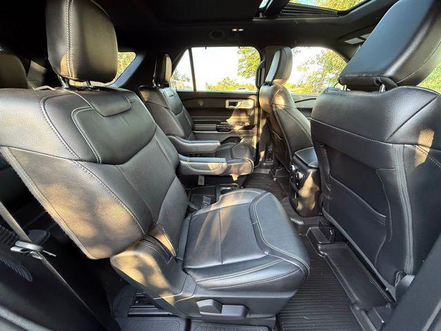 Photo of 2021 Carbonized Gray Metallic Ford Explorer