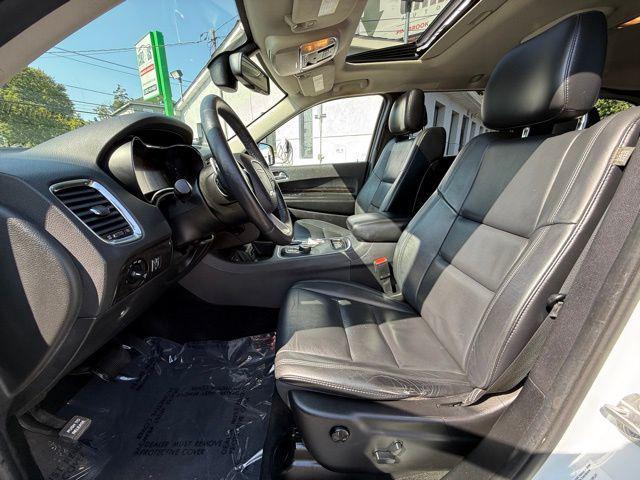 Photo of 2015 Bright White Clearcoat Dodge Durango