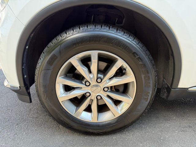 Photo of 2015 Bright White Clearcoat Dodge Durango