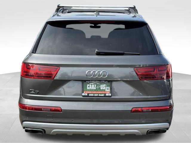 Photo of 2019 Gray Metallic Audi Q7