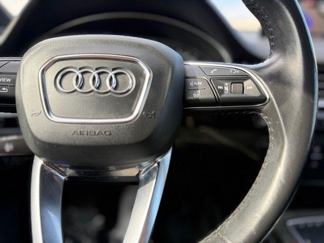 Photo of 2019 Gray Metallic Audi Q7