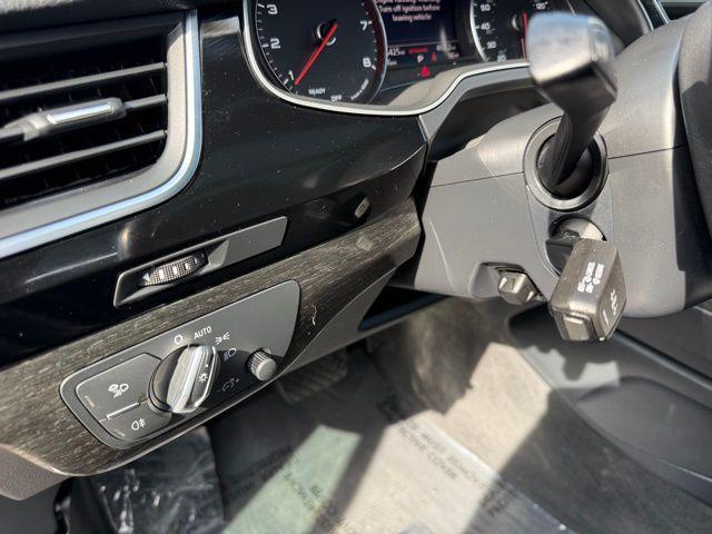Photo of 2019 Gray Metallic Audi Q7