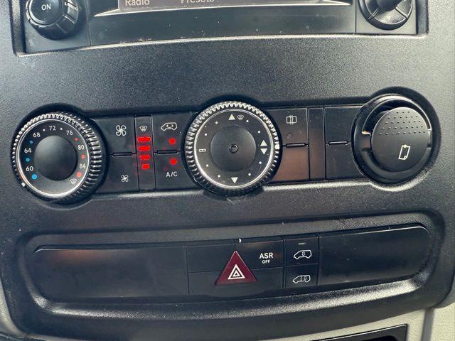 Photo of 2017 Arctic White Mercedes-Benz Sprinter 2500