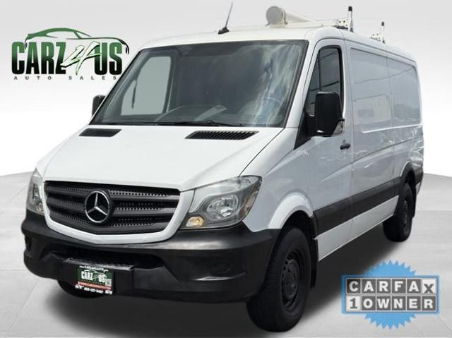 Photo of 2017 Arctic White Mercedes-Benz Sprinter 2500