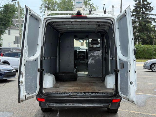 Photo of 2017 Arctic White Mercedes-Benz Sprinter 2500