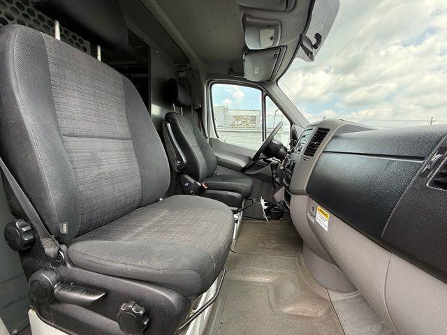 Photo of 2017 Arctic White Mercedes-Benz Sprinter 2500