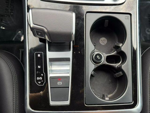 Photo of 2022 Florett Silver Metallic Audi Q7