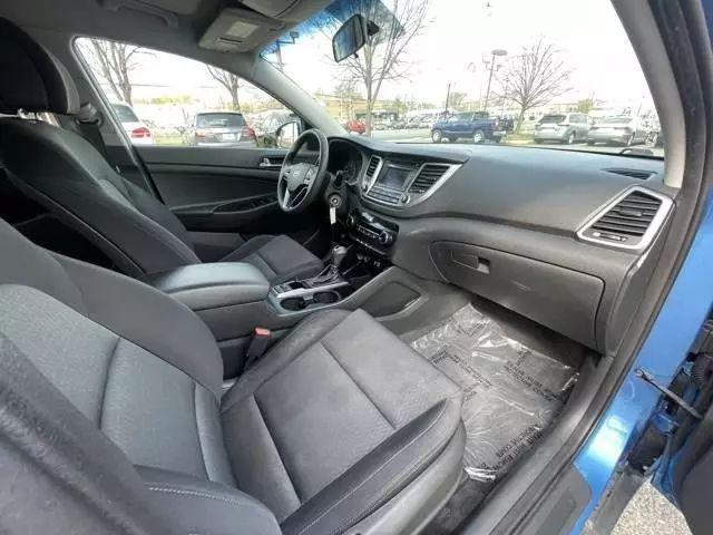 Photo of 2016 Caribbean Blue Hyundai TUCSON