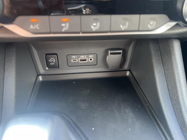 Photo of 2025 Black Nissan Sentra