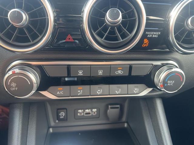 Photo of 2025 Black Nissan Sentra