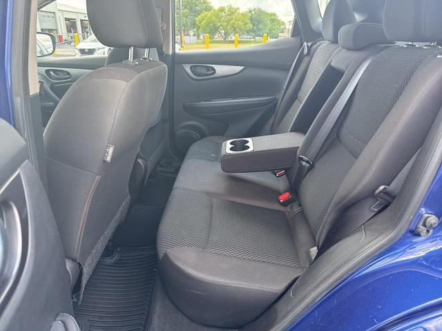 Photo of 2018 Caspian Blue Nissan Rogue Sport