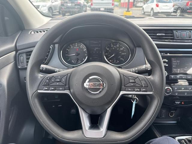 Photo of 2018 Caspian Blue Nissan Rogue Sport