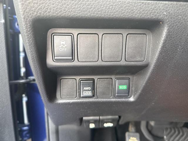 Photo of 2018 Caspian Blue Nissan Rogue Sport