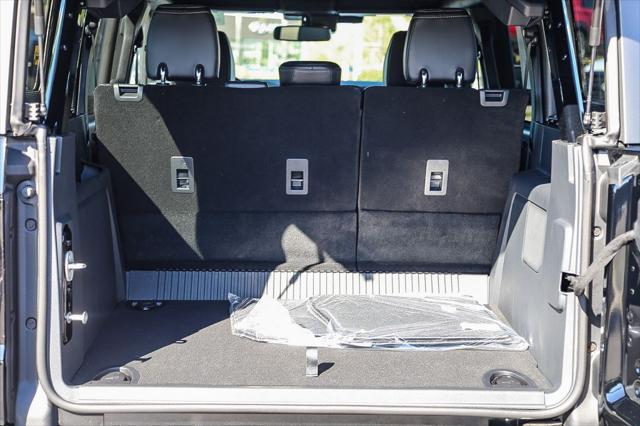 Photo of 2025 Shadow Black Ford Bronco