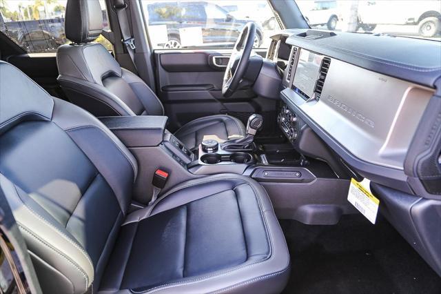 Photo of 2025 Shadow Black Ford Bronco
