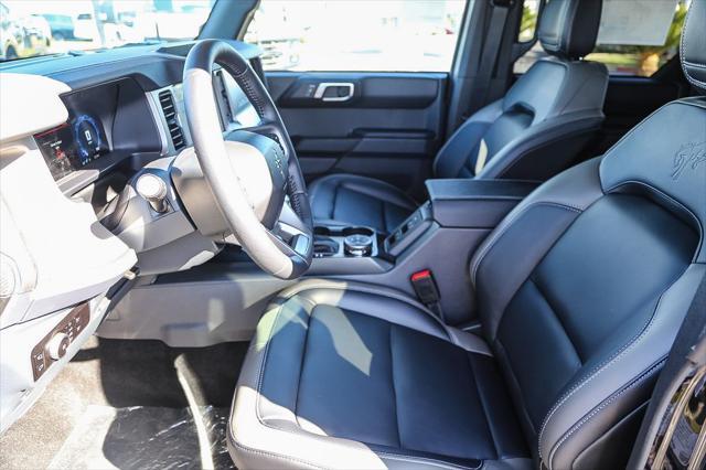 Photo of 2025 Shadow Black Ford Bronco