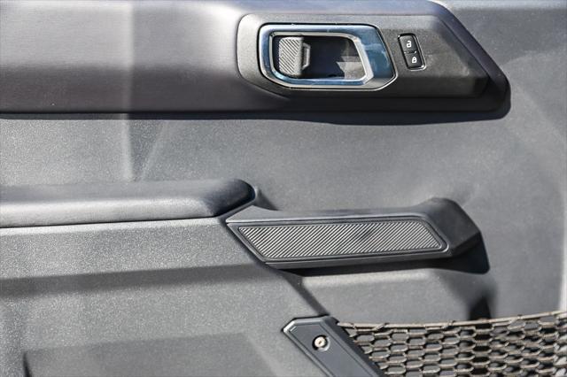 Photo of 2025 Shadow Black Ford Bronco
