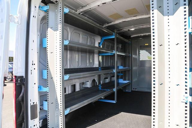 Photo of 2025 Oxford White Ford Transit-250