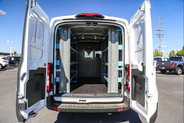Photo of 2025 Oxford White Ford Transit-250
