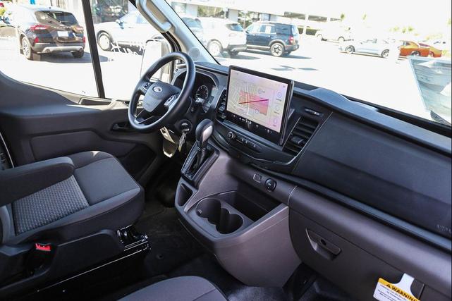 Photo of 2025 Oxford White Ford Transit-250