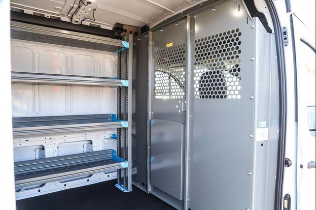 Photo of 2025 Oxford White Ford Transit-250