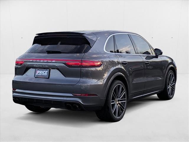 Photo of 2020 Quartzite Grey Metallic Porsche Cayenne