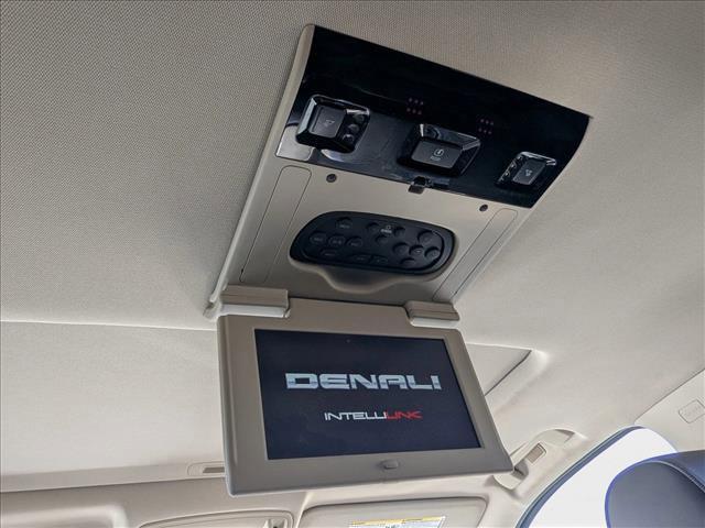 Photo of 2020 Carbon Black Metallic GMC Yukon