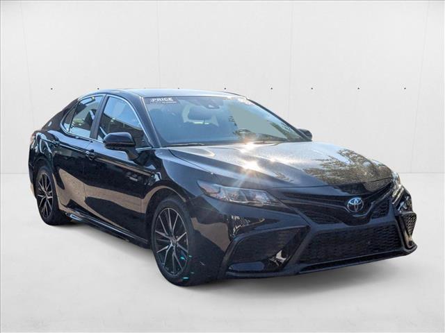 Photo of 2024 Midnight Black Metallic Toyota Camry
