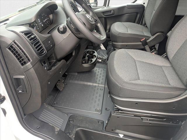 Photo of 2025 Bright White Clearcoat RAM ProMaster 1500