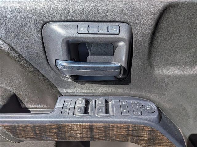 Photo of 2016 Onyx Black GMC Sierra 2500