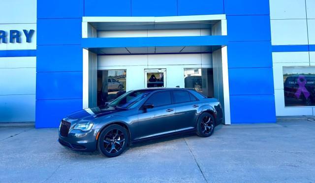 2021 Chrysler 300