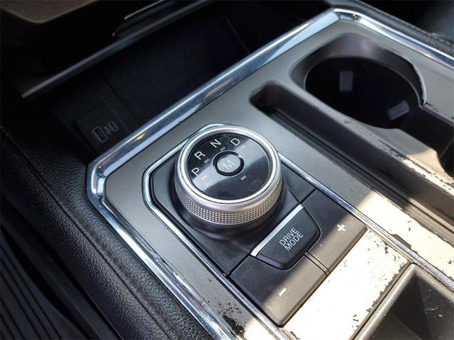 Photo of 2021 Star White Metallic Tri-Coat Ford Expedition Max