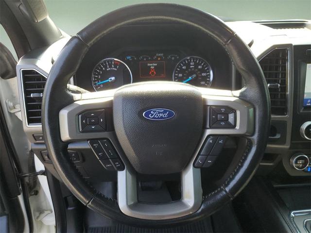 Photo of 2021 Star White Metallic Tri-Coat Ford Expedition Max