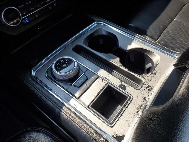 Photo of 2021 Star White Metallic Tri-Coat Ford Expedition Max