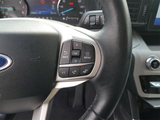 Photo of 2024 Silver Metallic Ford Explorer