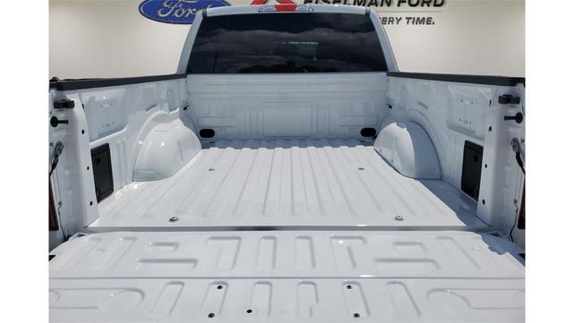 Photo of 2025 Oxford White Ford F-150