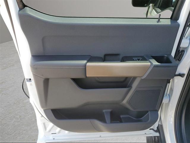 Photo of 2025 Oxford White Ford F-150