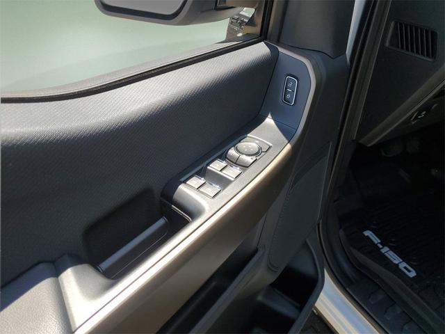 Photo of 2025 Oxford White Ford F-150