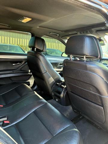 Photo of 2014 Black BMW 550