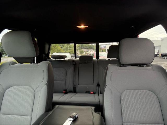 Photo of 2022 Granite Crystal Metallic Clearcoat RAM 1500