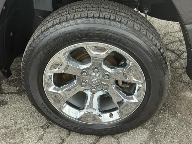 Photo of 2022 Granite Crystal Metallic Clearcoat RAM 1500