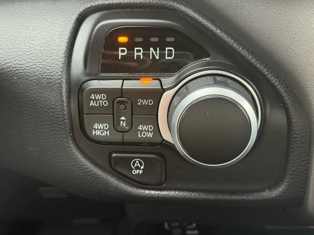 Photo of 2022 Granite Crystal Metallic Clearcoat RAM 1500