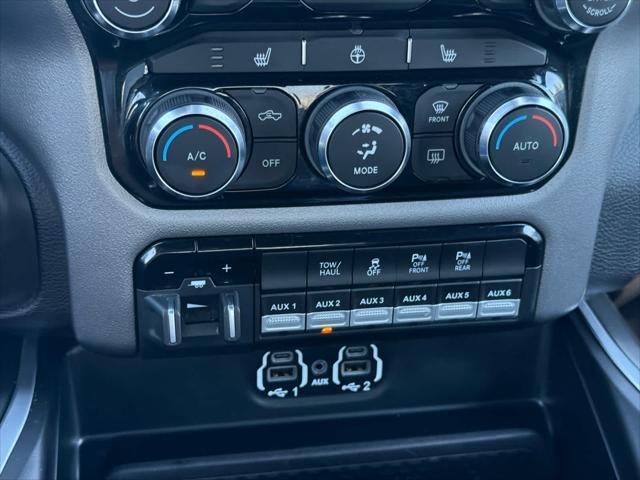 Photo of 2023 Diamond Black Crystal Pearlcoat RAM 2500