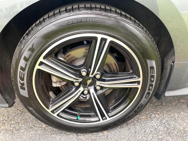 Photo of 2024 CARBONIZED GRAY METALLIC Ford Mustang