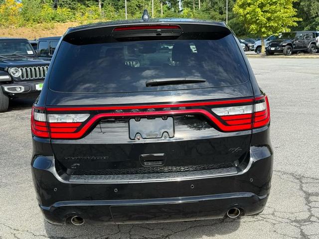 Photo of 2022 DB Black Clearcoat Dodge Durango